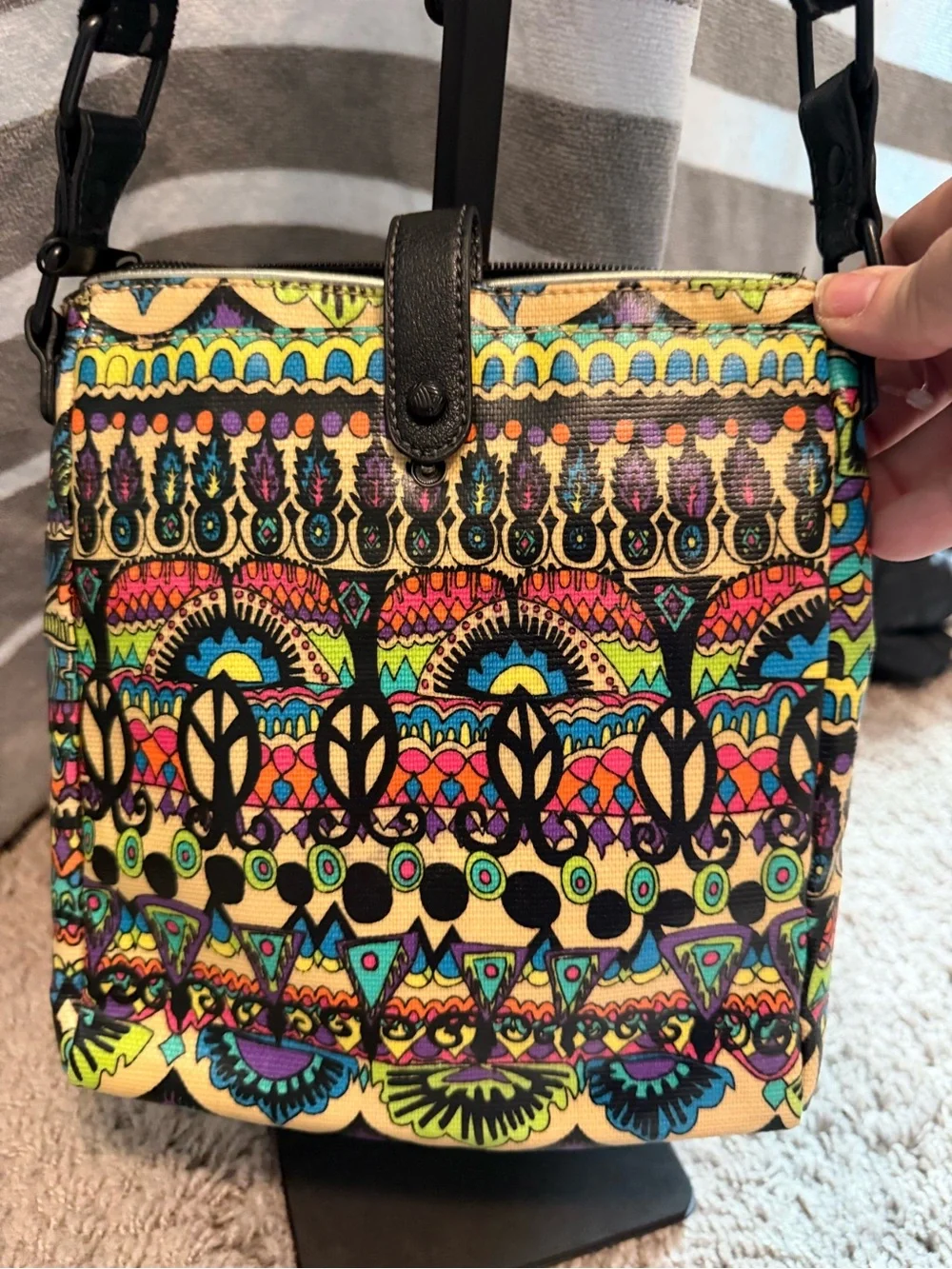 Sakroots Artist Circle Crossbody • Multicolor Boho Print • Coated Canvas • Like
